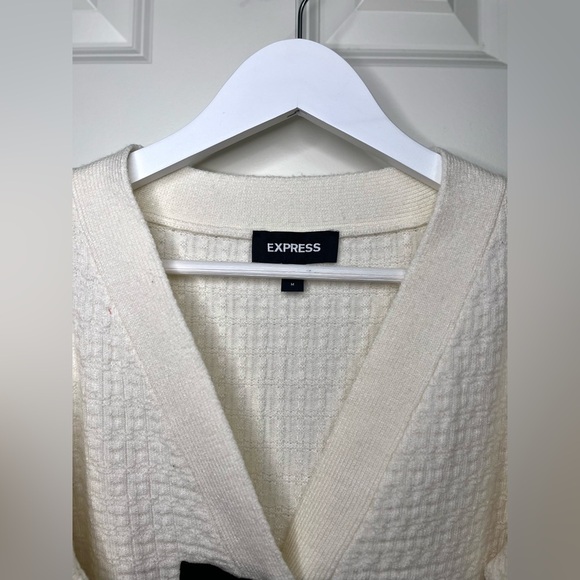 Express V-Neck Bow Cardigan NWOT - Picture 3 of 5